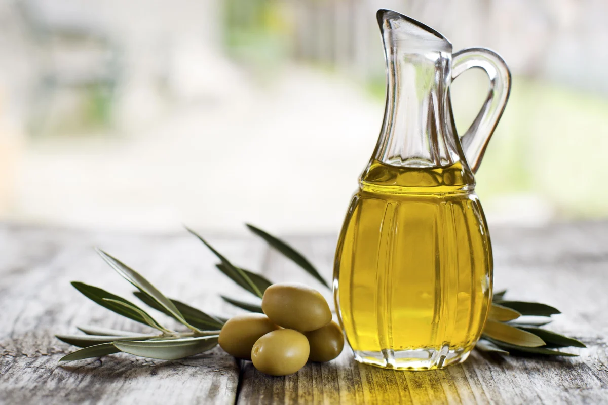 Navigating the Olive Oil Aisle: UFC-Que Choisir Exposes Widespread Mislabeling of "Extra Virgin" Olive Oil