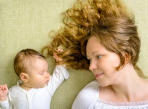 Post-Partum Hair Loss: Understanding the Biological Phenomenon and Navigating Recovery