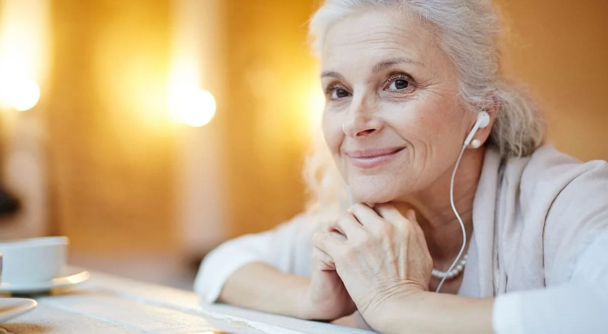 Music as Medicine: Landmark Geriatric Study Reveals Regular Listening Reduces Dementia Risk by 39 Percent in Adults Over 70
